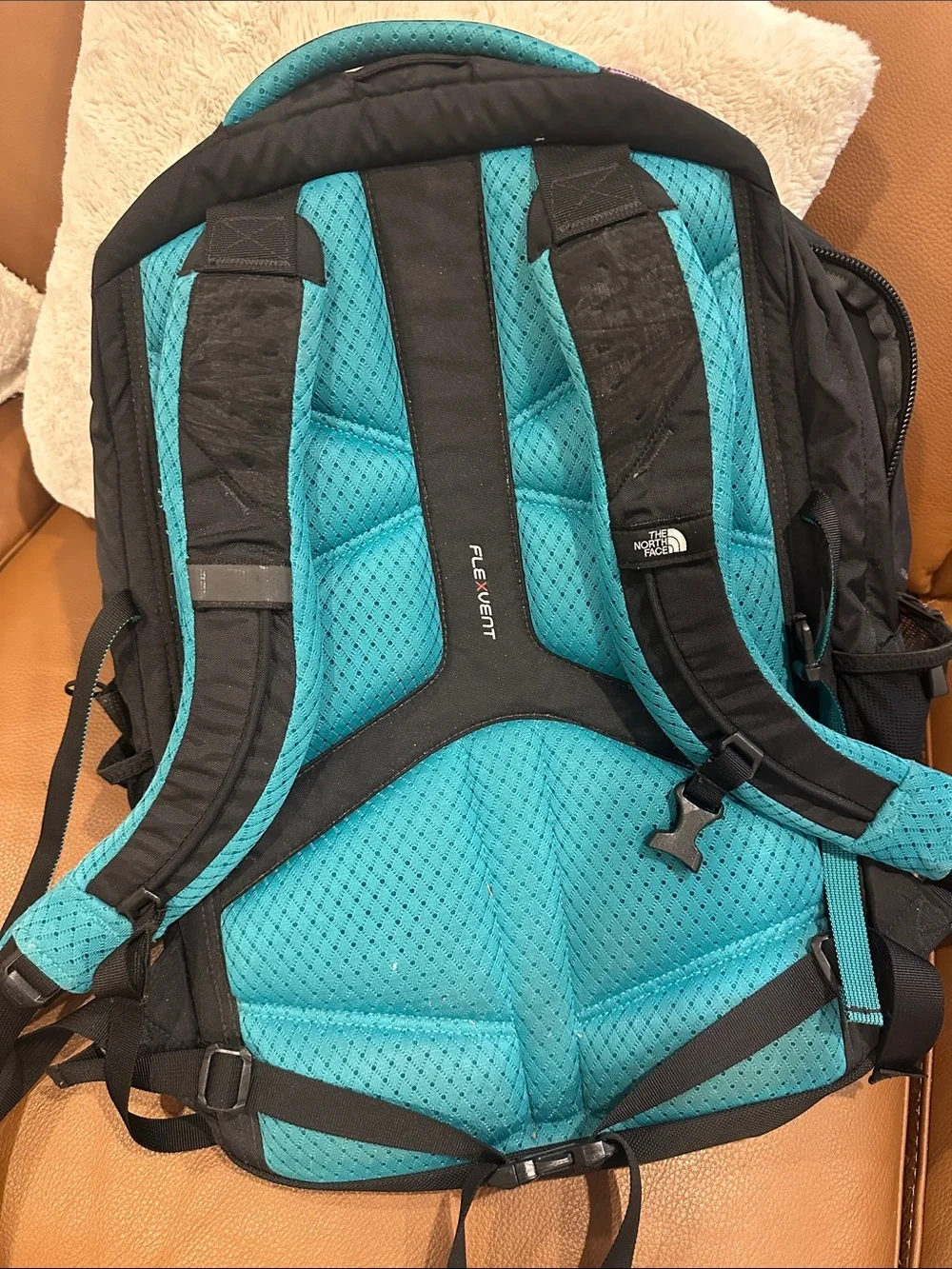 North face backpack in great condition!!
